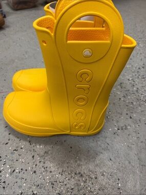 NWT CROCS Handle it Yellow rain boots women size  6
